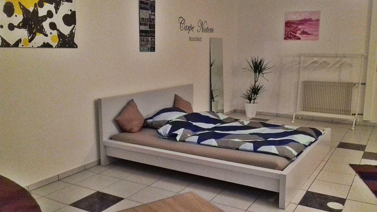 White House 'Privatzimmer' Mannheim Esterno foto