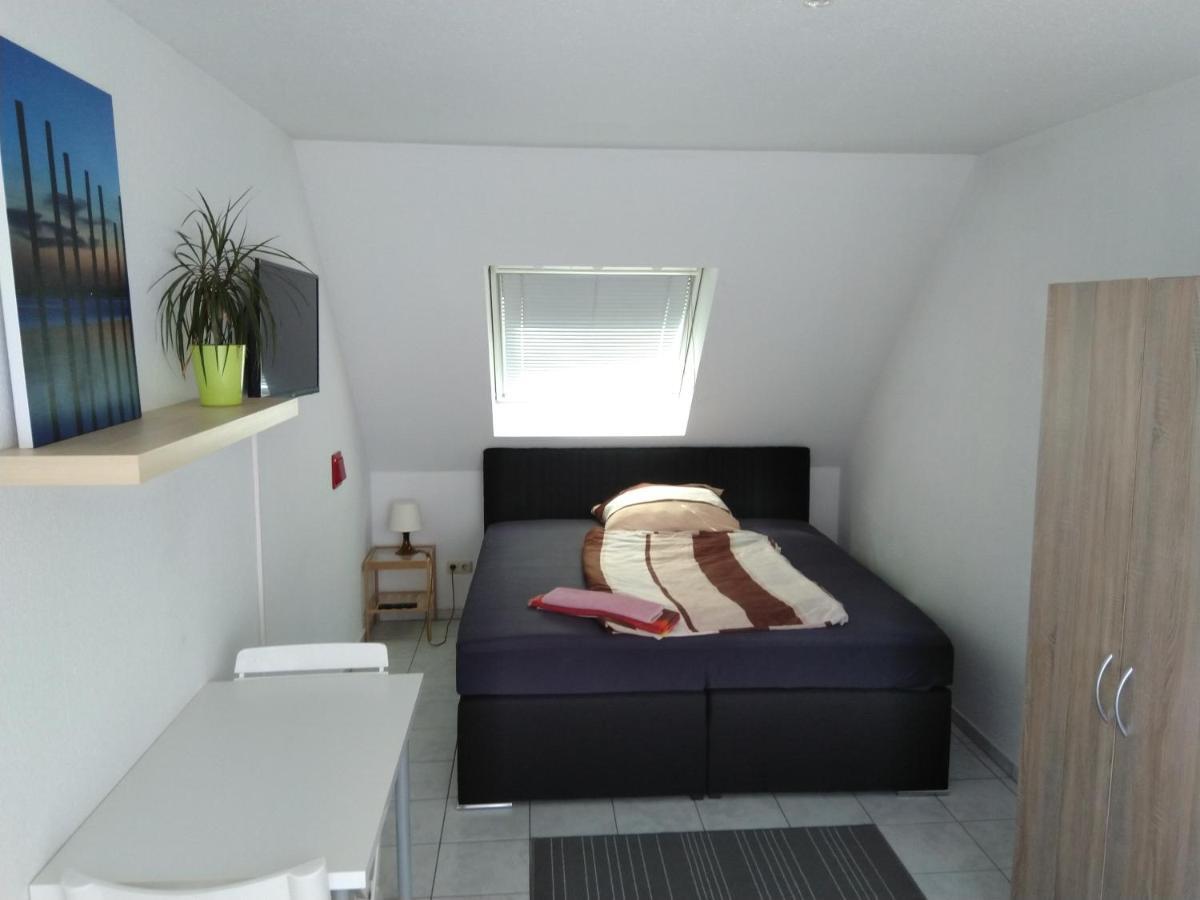White House 'Privatzimmer' Mannheim Esterno foto